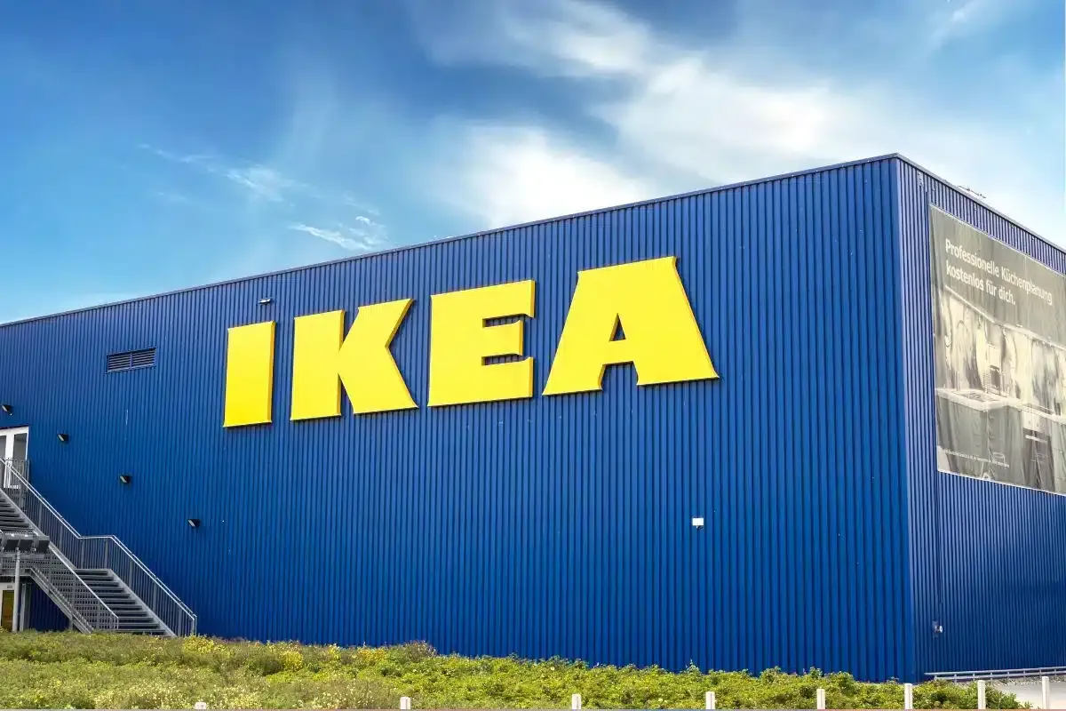 Revoluce v městském bydlení: rozkládací pohovka LYCKSELE LÖVÅS od IKEA