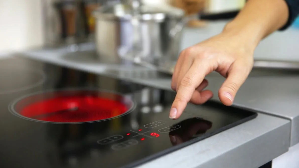 Indukční vs. plynové desky: jednoduchost, spolehlivost nebo moderní vzhled?